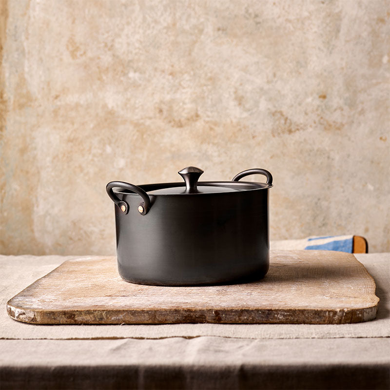 8" CASSEROLE DISH & LID