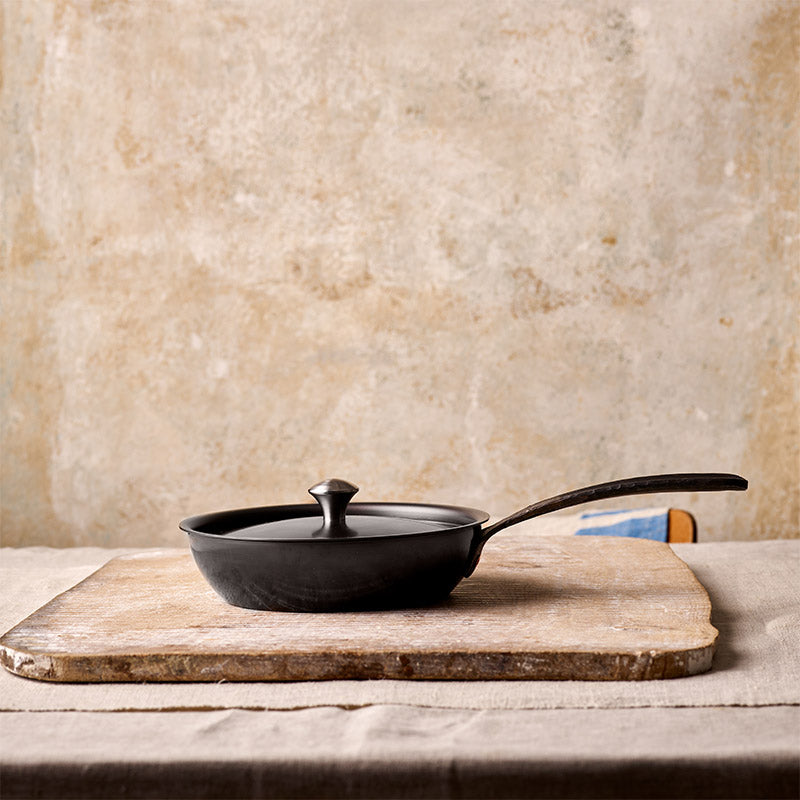8" FRYING PAN