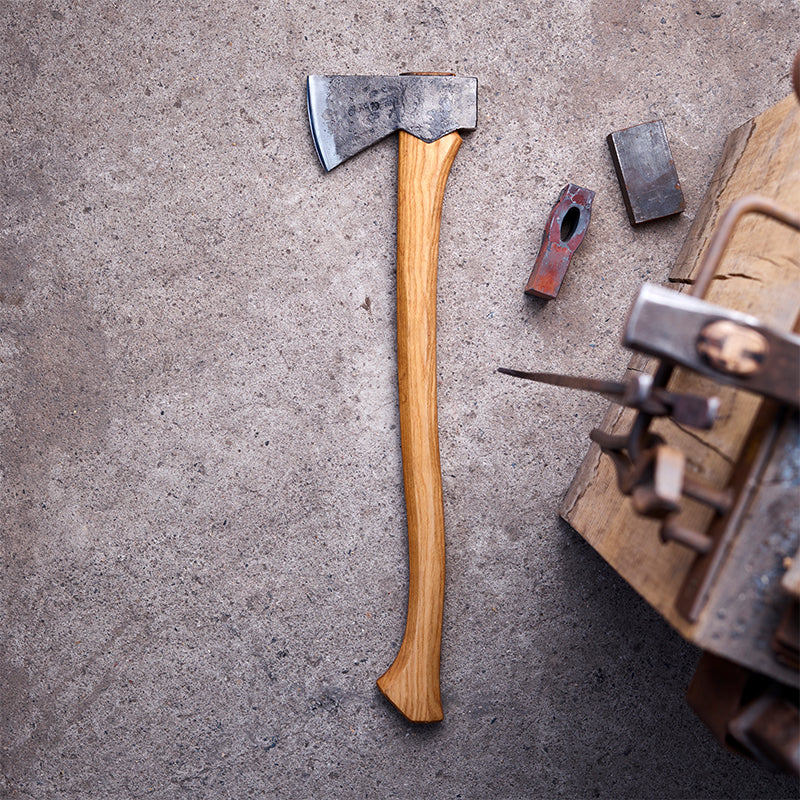 2LB ENGLISH FOREST AXE