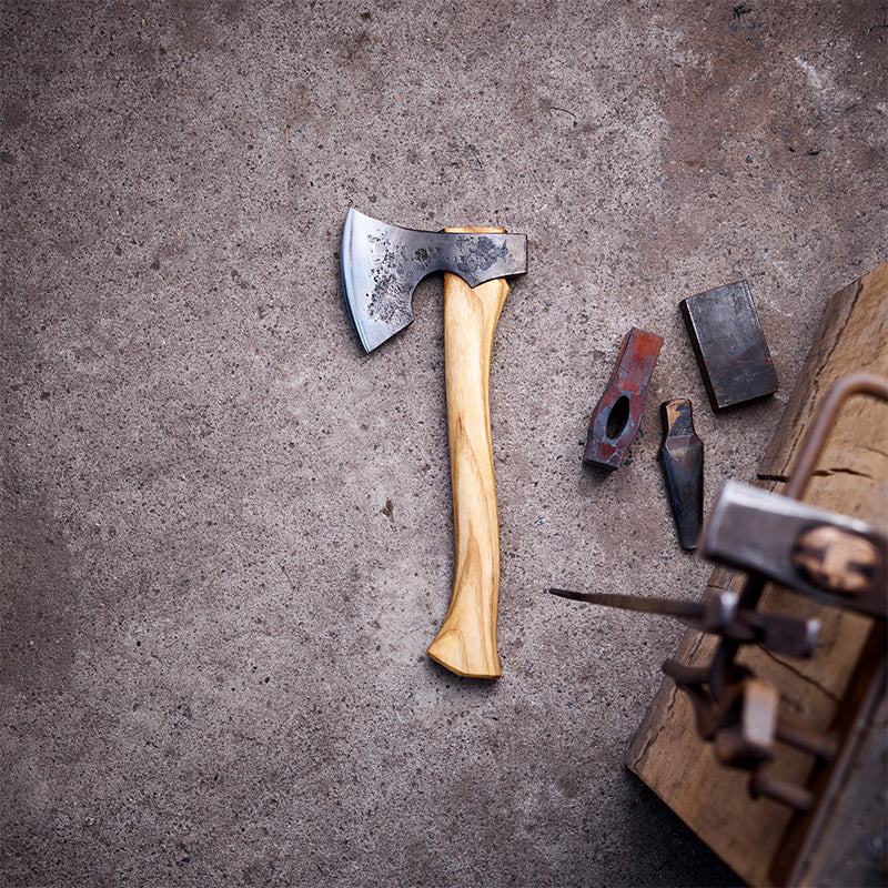 1LB WILDERNESS HATCHET